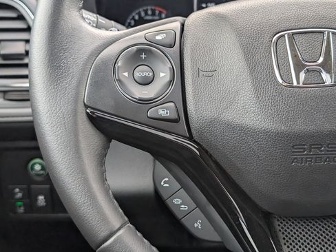 Used 2020 Honda HR-V Touring image 15