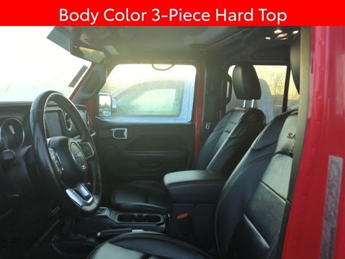 Used 2023 Jeep Wrangler Unlimited Sahara w/ Cold Weather Group image 6