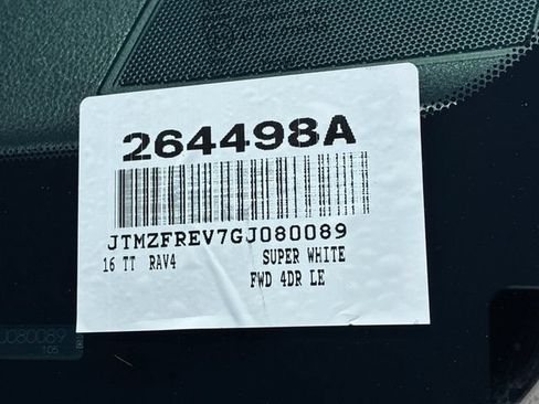 Used 2016 Toyota RAV4 LE FWD image 28