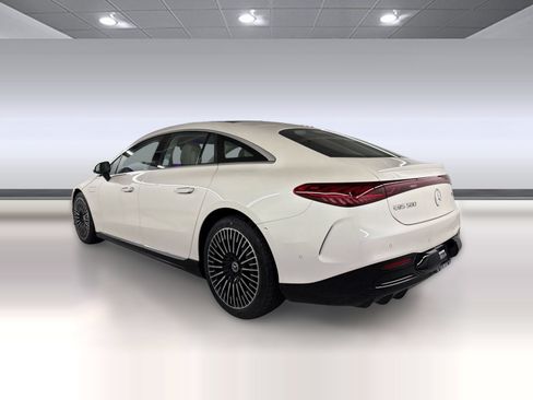 Certified 2023 Mercedes-Benz EQS 580 4MATIC Sedan image 3