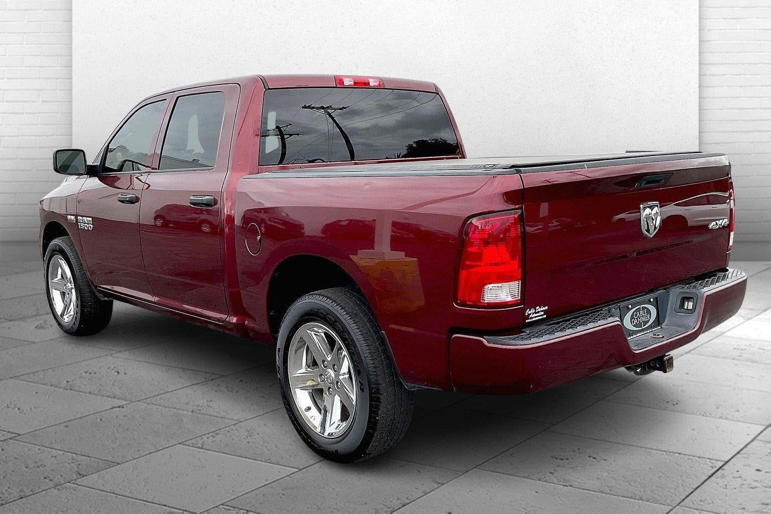 Used 2018 RAM 1500 Express w/ Express Value Package AWD/4WD image 9