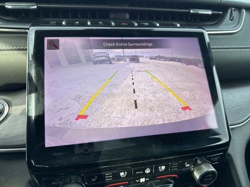 Used 2021 Jeep Grand Cherokee L Overland w/ Luxury Tech Group IV image 21