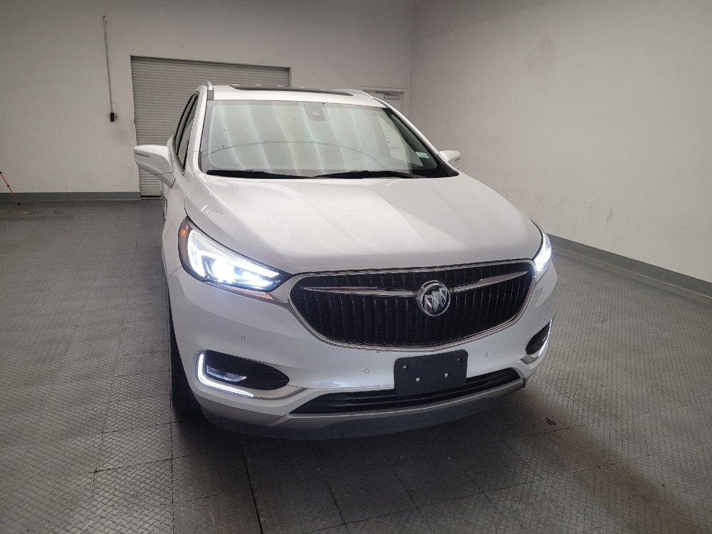 Used 2020 Buick Enclave Premium w/ Sun and Sites Package FWD image 14