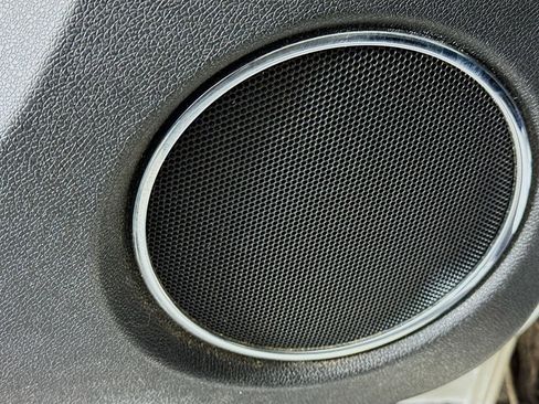 Used 2013 GMC Yukon Denali image 21