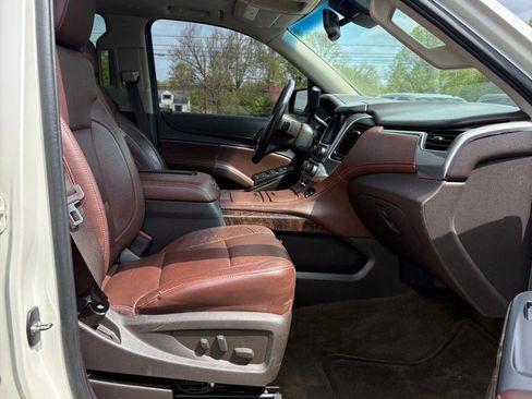 Used 2015 Chevrolet Tahoe LTZ AWD/4WD image 11