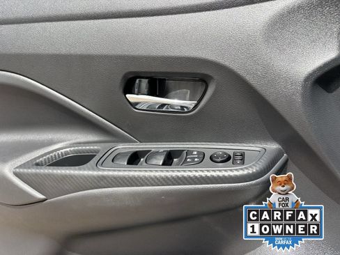 Used 2025 Nissan Versa SV w/ Trunk Package FWD image 22