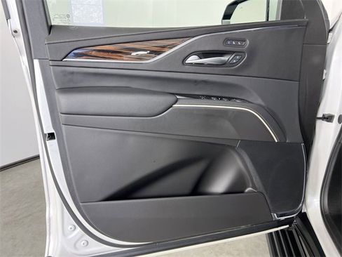 Used 2024 Cadillac Escalade ESV Premium Luxury w/ Performance Package image 23