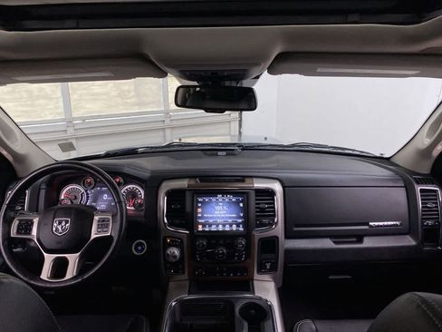 Used 2017 RAM 1500 Laramie w/ Convenience Group image 12