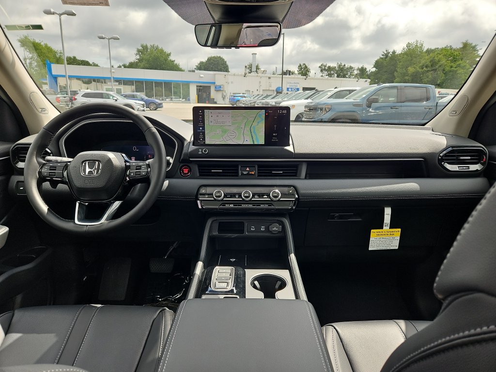 New 2026 Honda Pilot Touring image 5