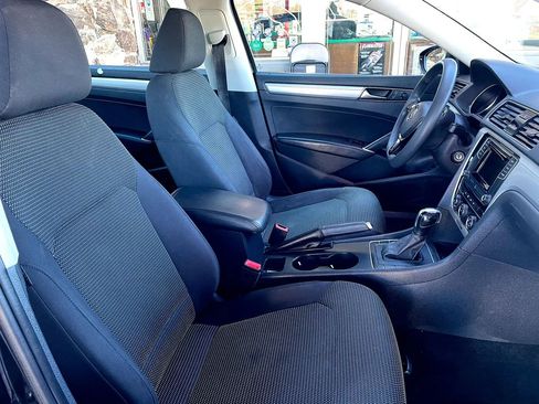 Used 2018 Volkswagen Passat 2.0T S image 11