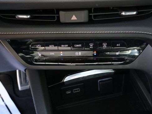 Certified 2023 Buick Envision Essence w/ Sport Touring Package image 28