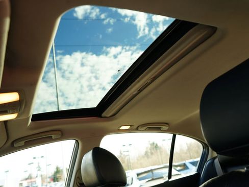 Used 2012 INFINITI G25 Journey image 16