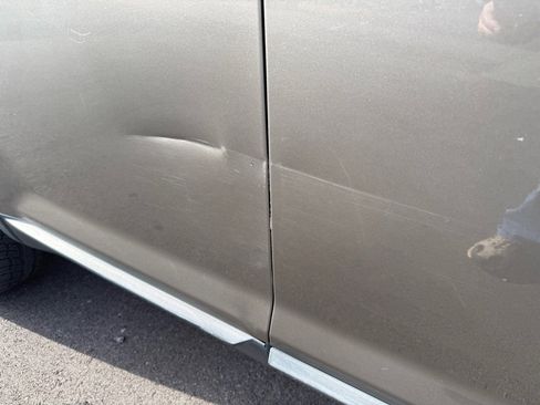 Used 2013 Ford Edge SEL image 23