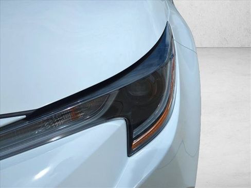 Certified 2024 Toyota Corolla LE FWD image 10