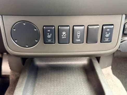 Used 2016 Nissan Frontier SV w/ SV Value Truck Package RWD image 31