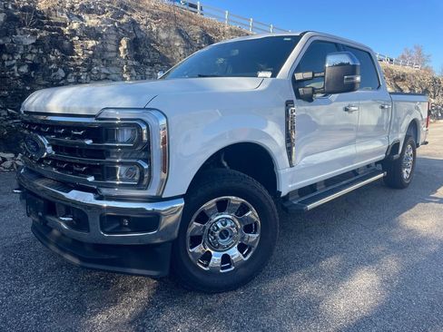 Certified 2024 Ford F250 Lariat w/ Chrome Package image 2