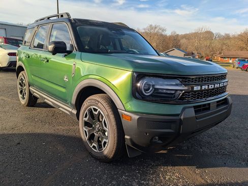 Used 2025 Ford Bronco Sport Outer Banks w/ Outer Banks Tech Package+ AWD/4WD image 4