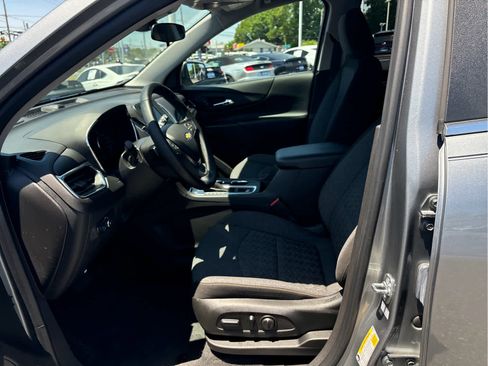 Certified 2024 Chevrolet Equinox LT w/ LPO, Floor Liner Package FWD image 9