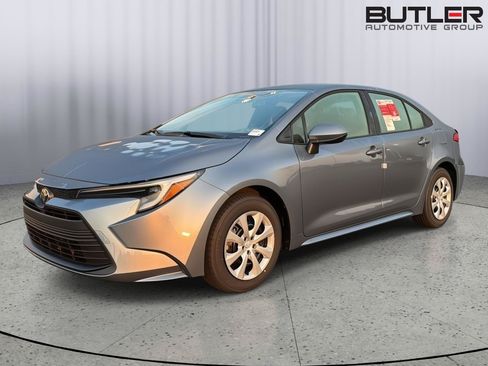 New 2026 Toyota Corolla LE FWD image 1