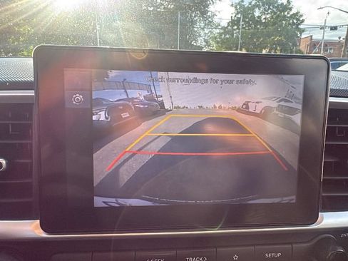 Used 2023 Hyundai Venue SEL FWD image 25