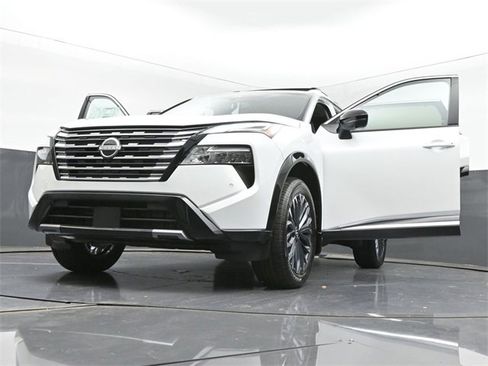 New 2025 Nissan Rogue Platinum w/ Platinum Premium Package image 51