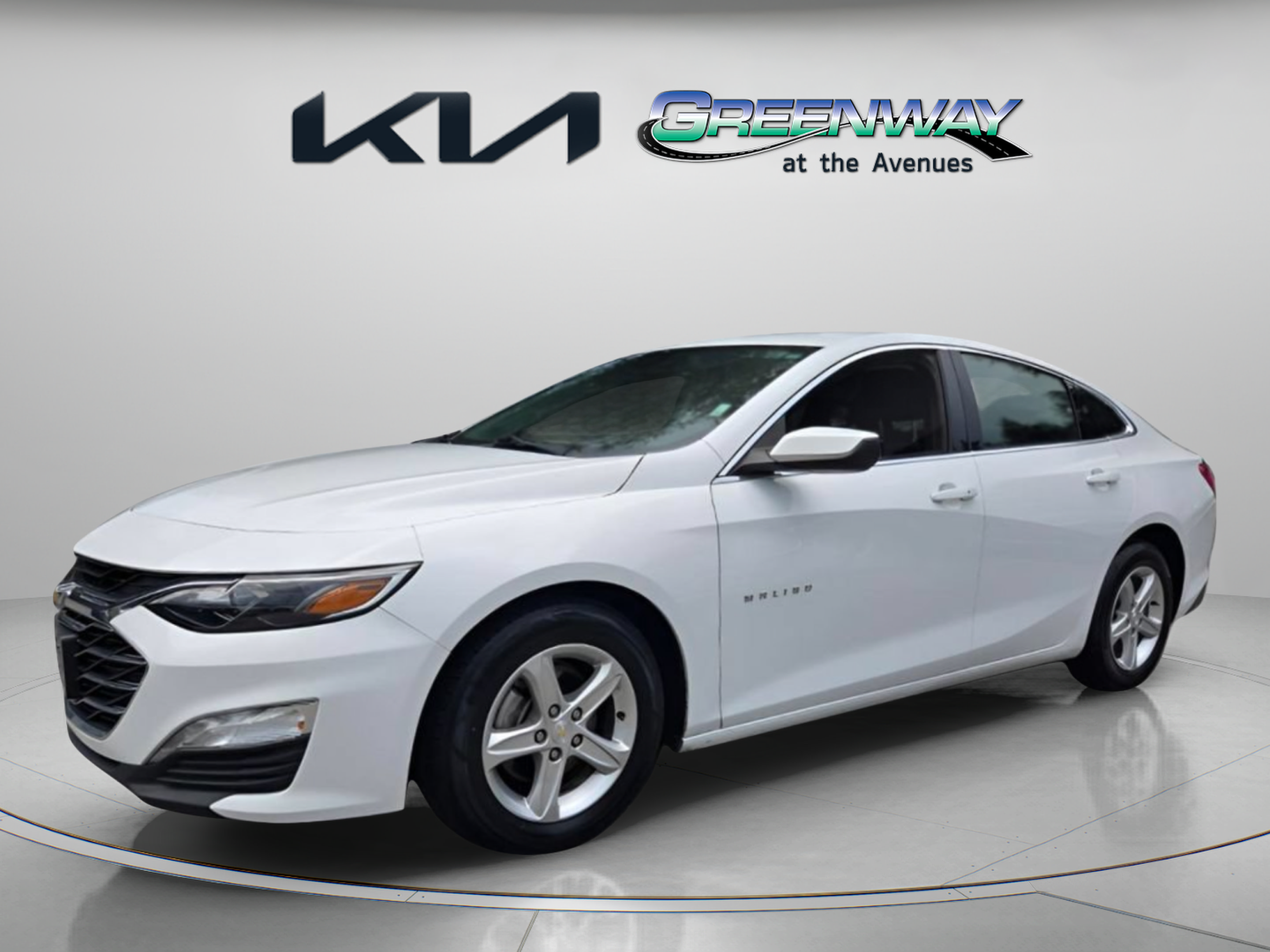 Used 2023 Chevrolet Malibu LT FWD image 3