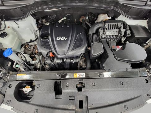 Used 2015 Hyundai Santa Fe Sport AWD/4WD image 8