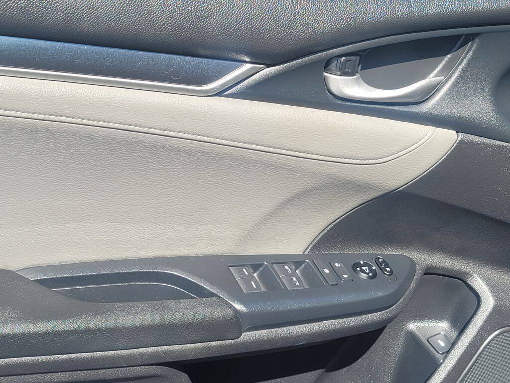 Used 2017 Honda Civic EX image 10