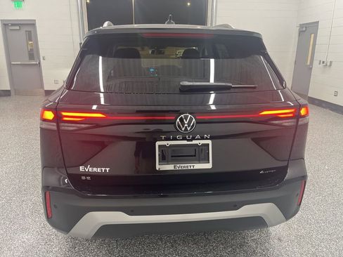 New 2026 Volkswagen Tiguan SE AWD/4WD image 4