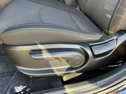 Used 2023 Kia Forte LXS image 21