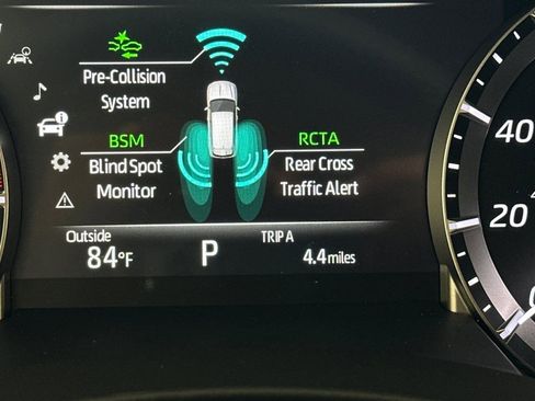 New 2026 Toyota Highlander XLE image 27