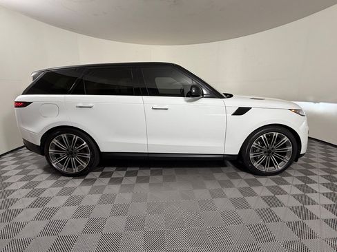 New 2026 Land Rover Range Rover Sport SE AWD/4WD image 7