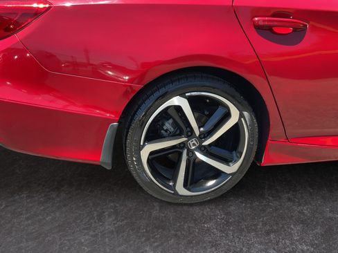 Used 2022 Honda Accord Sport image 9