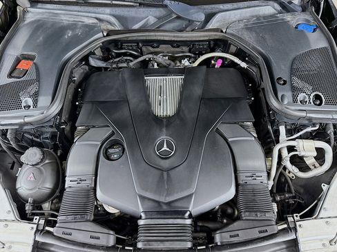 Used 2020 Mercedes-Benz E 450 4MATIC Sedan w/ Parking Assistance Package image 33