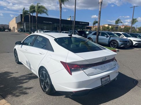 Certified 2023 Hyundai Elantra Limited FWD image 6