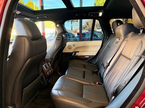 Used 2016 Land Rover Range Rover Supercharged image 18