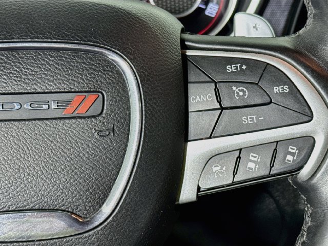 Used 2016 Dodge Challenger R/T Scat Pack w/ Leather Interior Group RWD image 12