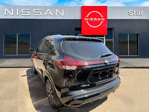 Used 2024 Nissan Kicks SV FWD image 4