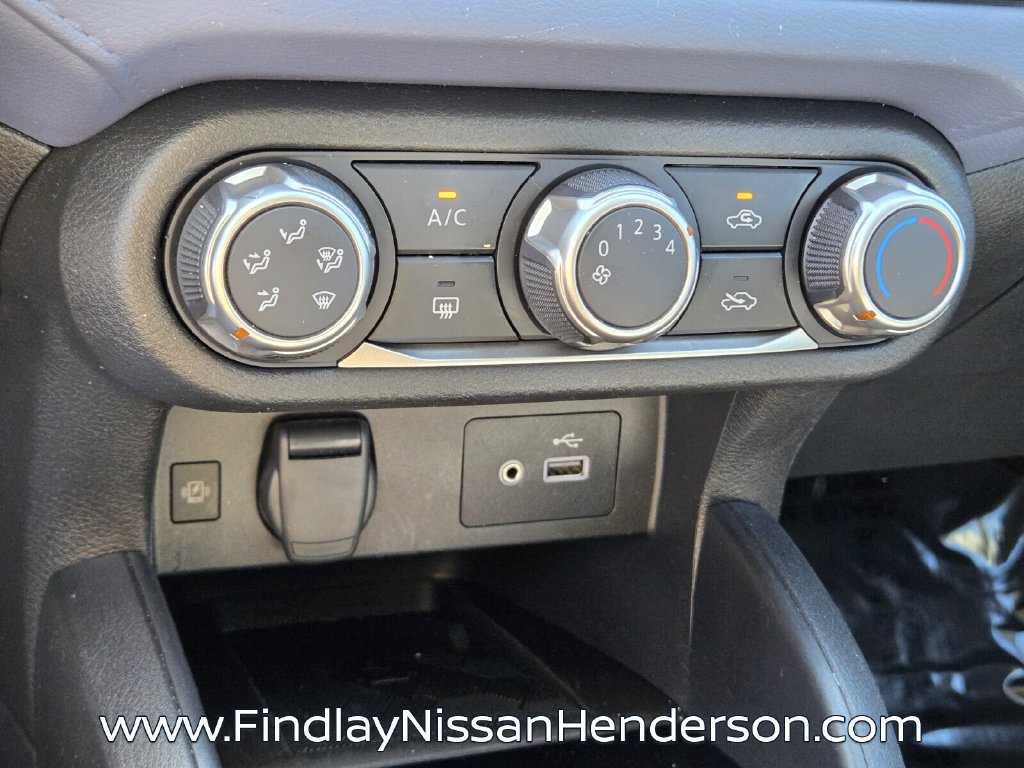 Used 2023 Nissan Versa SV w/ Trunk Package FWD image 27