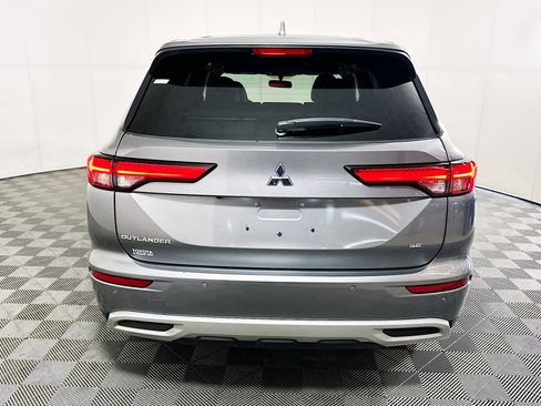 Used 2023 Mitsubishi Outlander SE AWD/4WD image 4
