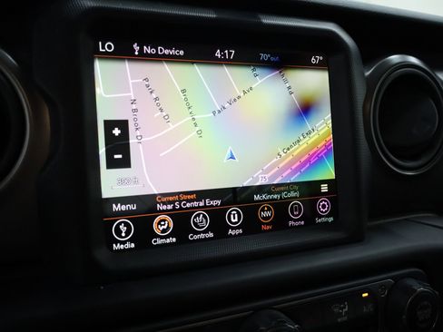 Used 2021 Jeep Gladiator Sport image 12