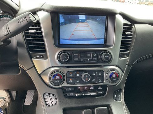Used 2017 Chevrolet Suburban LT AWD/4WD image 20