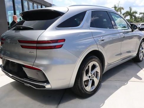 Used 2026 Genesis GV70 2.5T AWD/4WD image 3