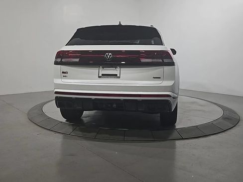 New 2026 Volkswagen Atlas Cross Sport SEL R-Line AWD/4WD image 4