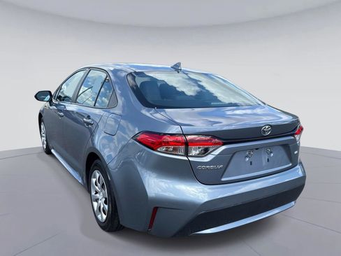 Used 2020 Toyota Corolla LE image 6