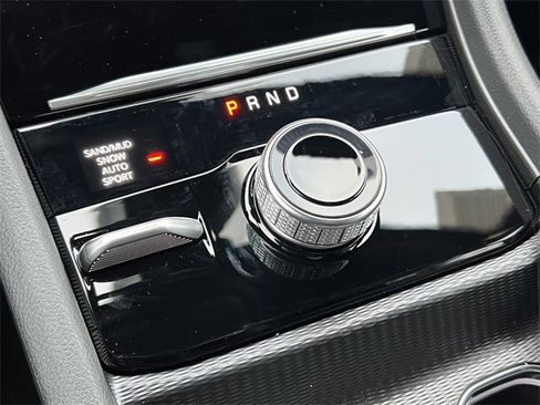 New 2025 Jeep Grand Cherokee L Limited w/ Trailer Tow Package image 32