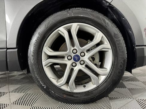 Used 2018 Ford Edge Titanium w/ Ford Safe & Smart Package FWD image 47