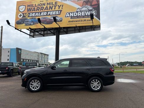 Used 2025 Dodge Durango GT RWD image 2
