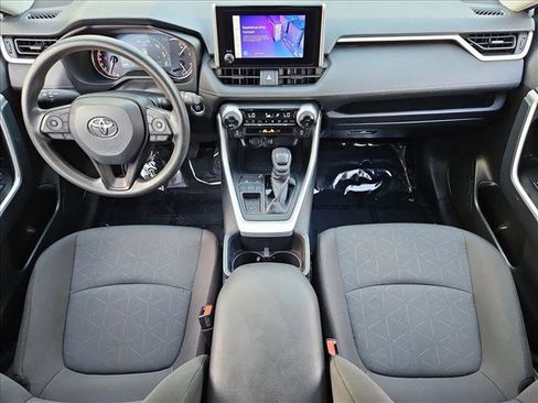 Used 2025 Toyota RAV4 XLE FWD image 17