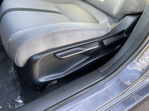 Used 2018 Honda Civic EX image 11